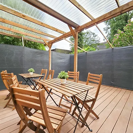 Apartment Tolstov - 4 Mit Terrasse